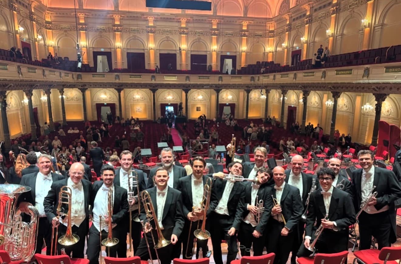 Víctor with the trombone section