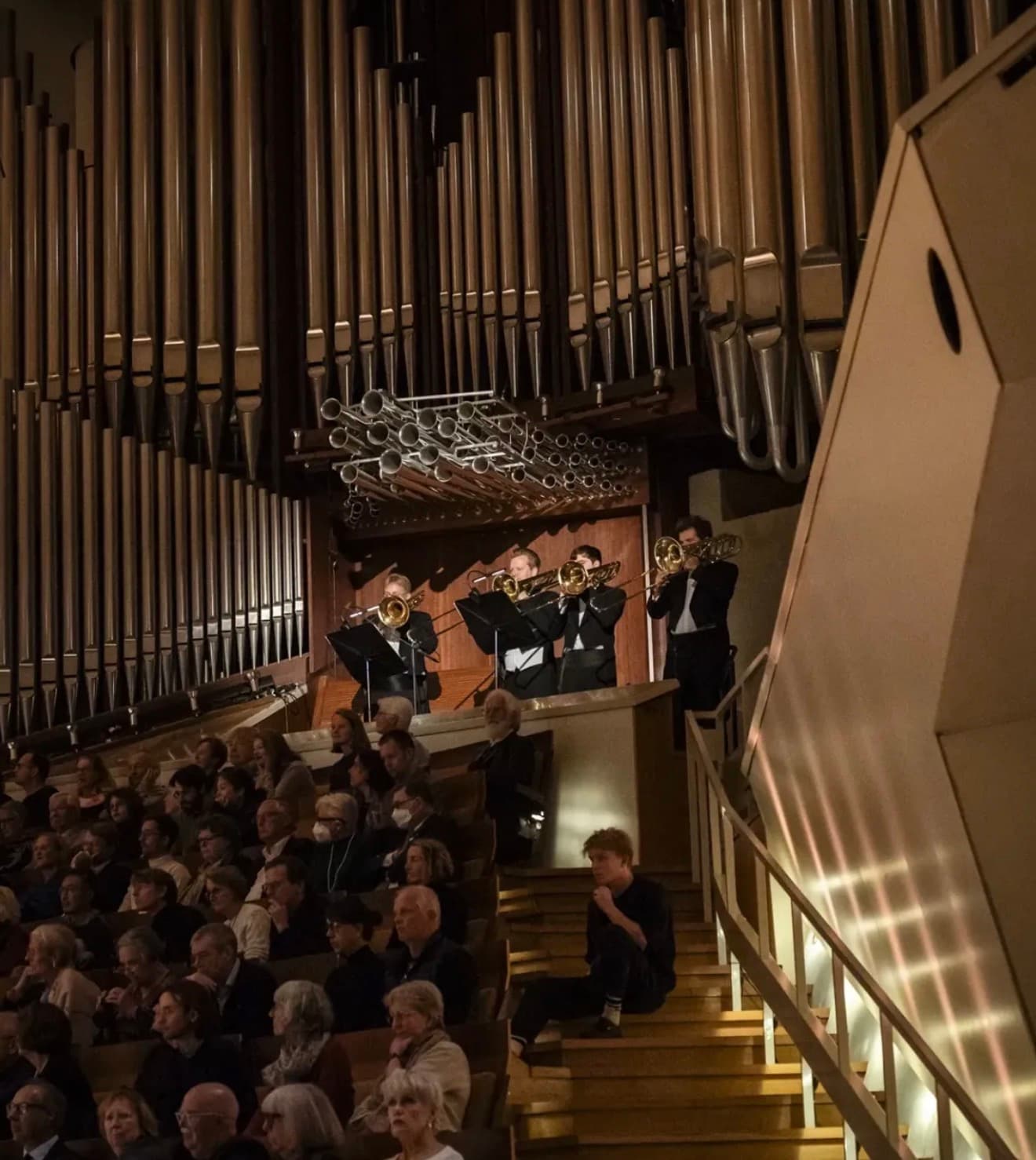 Víctor performing on stage